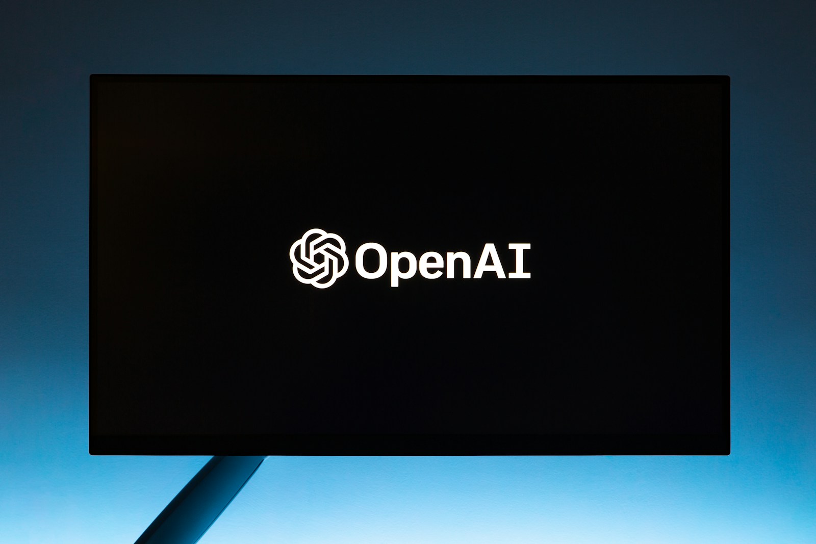AI Shockwave: OpenAI’s Problems Are Crushing Tech Stocks