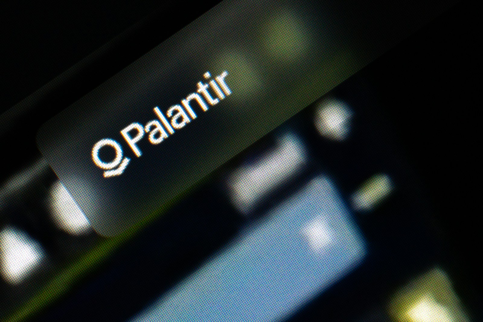 Palantir: Why It’s Down — And Why Michael Burry Might Be Early, Not Right