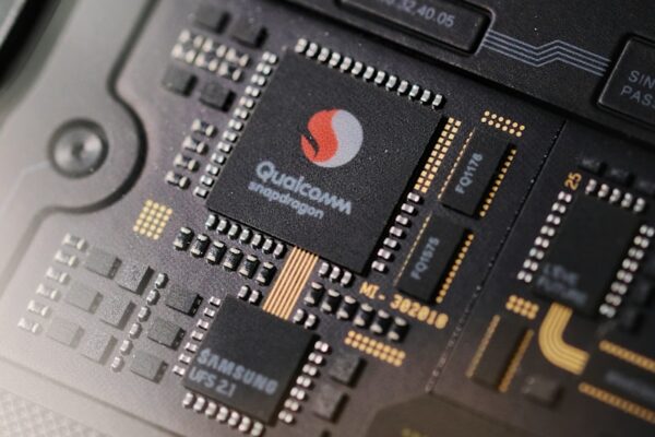 Can Qualcomm’s Data Center Push Drive Higher Valuation?