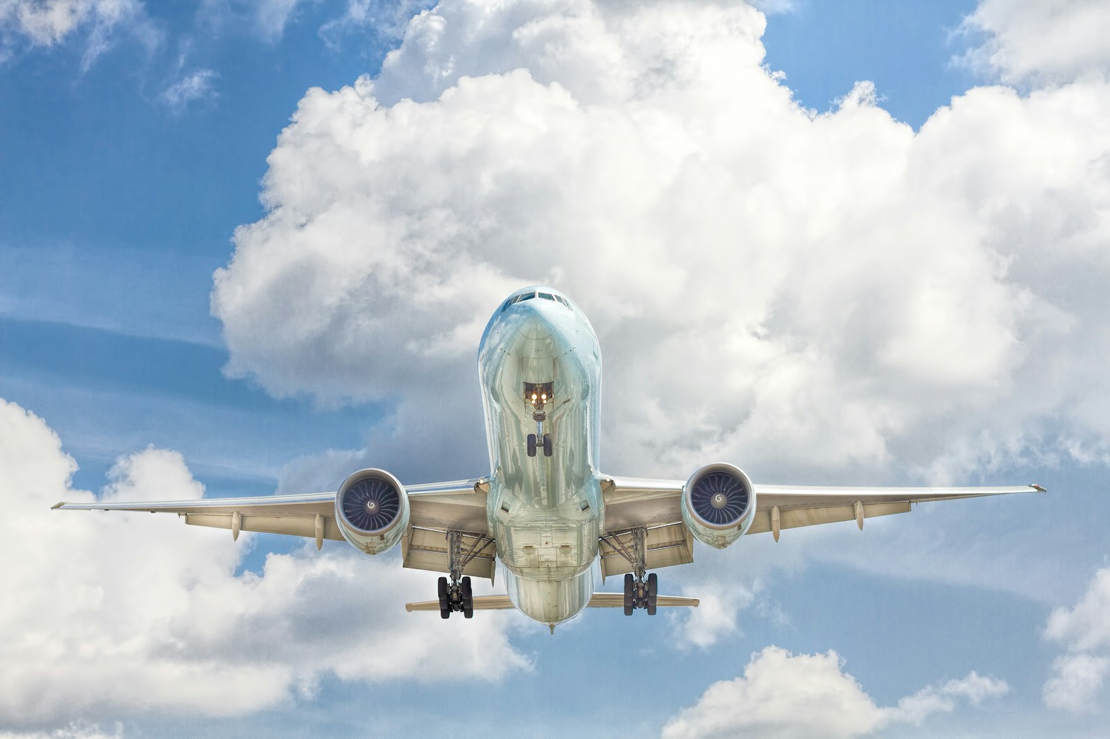 Boeing Still Losing Money, But Recovery Continues