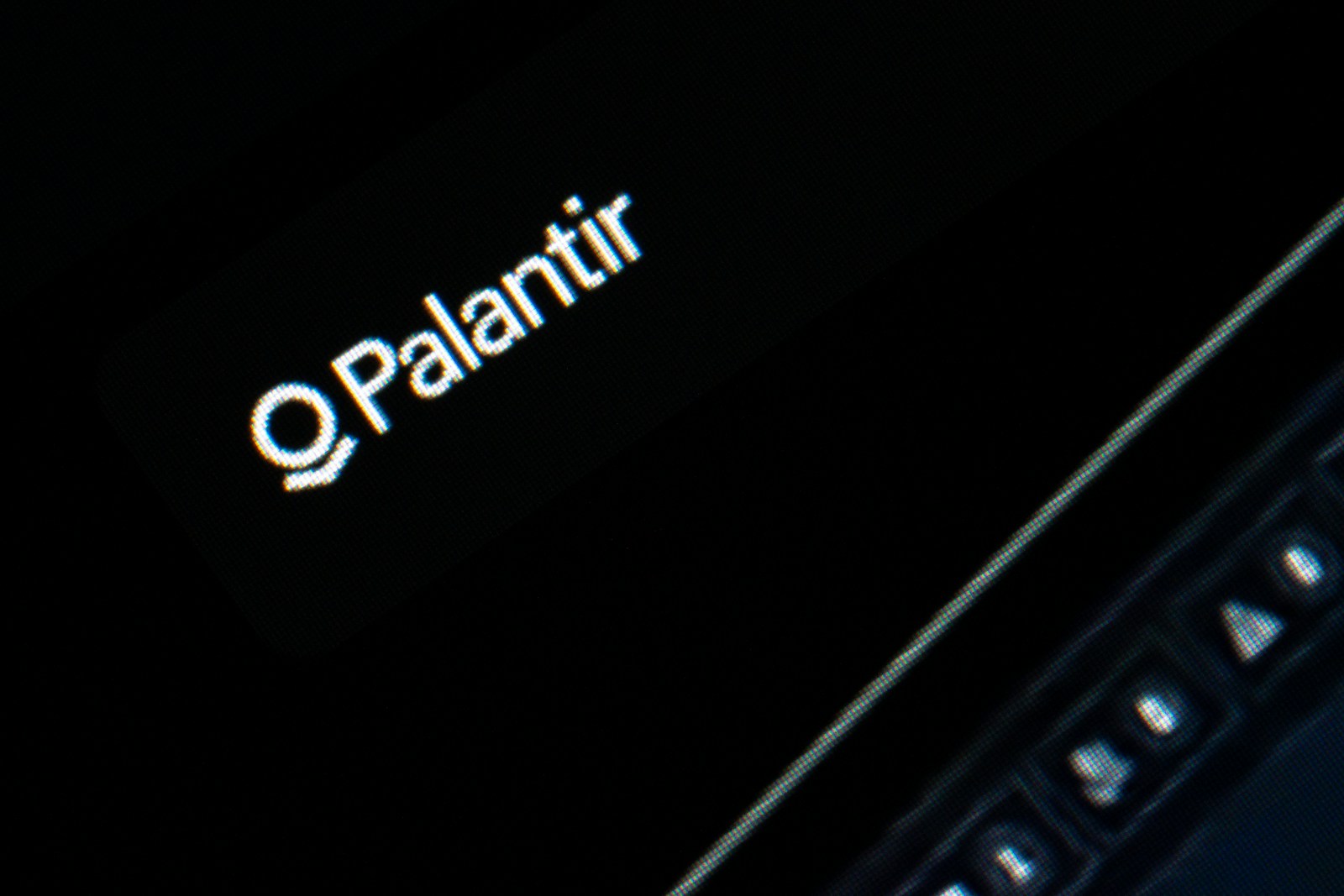 Palantir Technologies is Still One of the World’s Biggest AI Beneficiaries