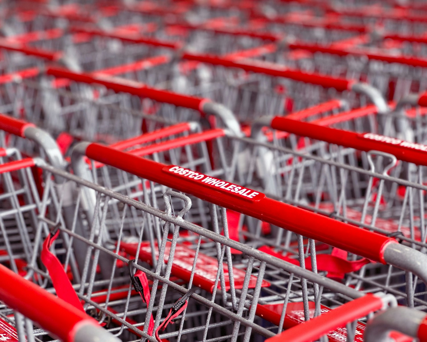 Costco Q4 Earnings Beat Has a Catch Investors Should Know